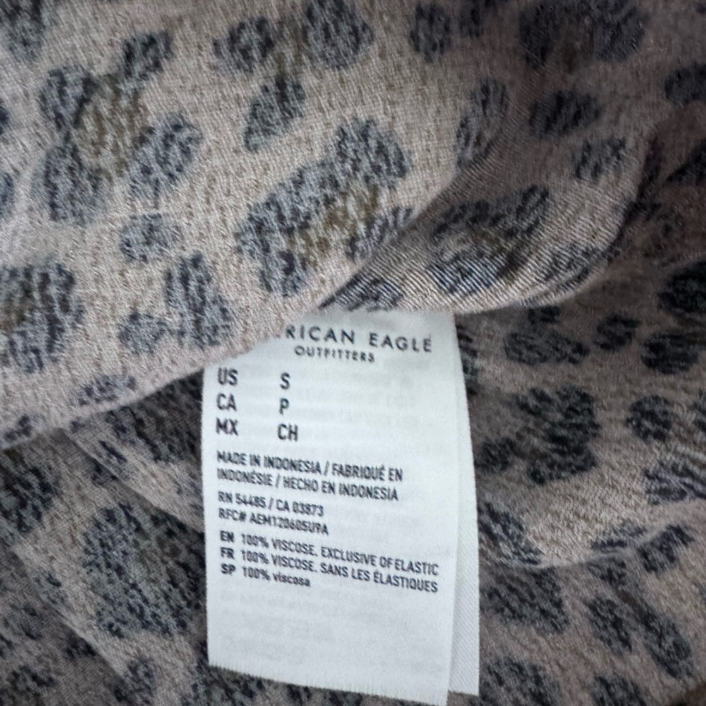 American Eagle Outfitters Brown Leopard Off-Shoulder Smocked Peplum Top - Picture 7 of 7